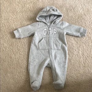 Baby clothes
